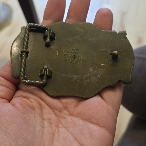 Vintage 1978 Raintree Black And Gold Belt Buckle With Bull Skull - Picture 3 of 6